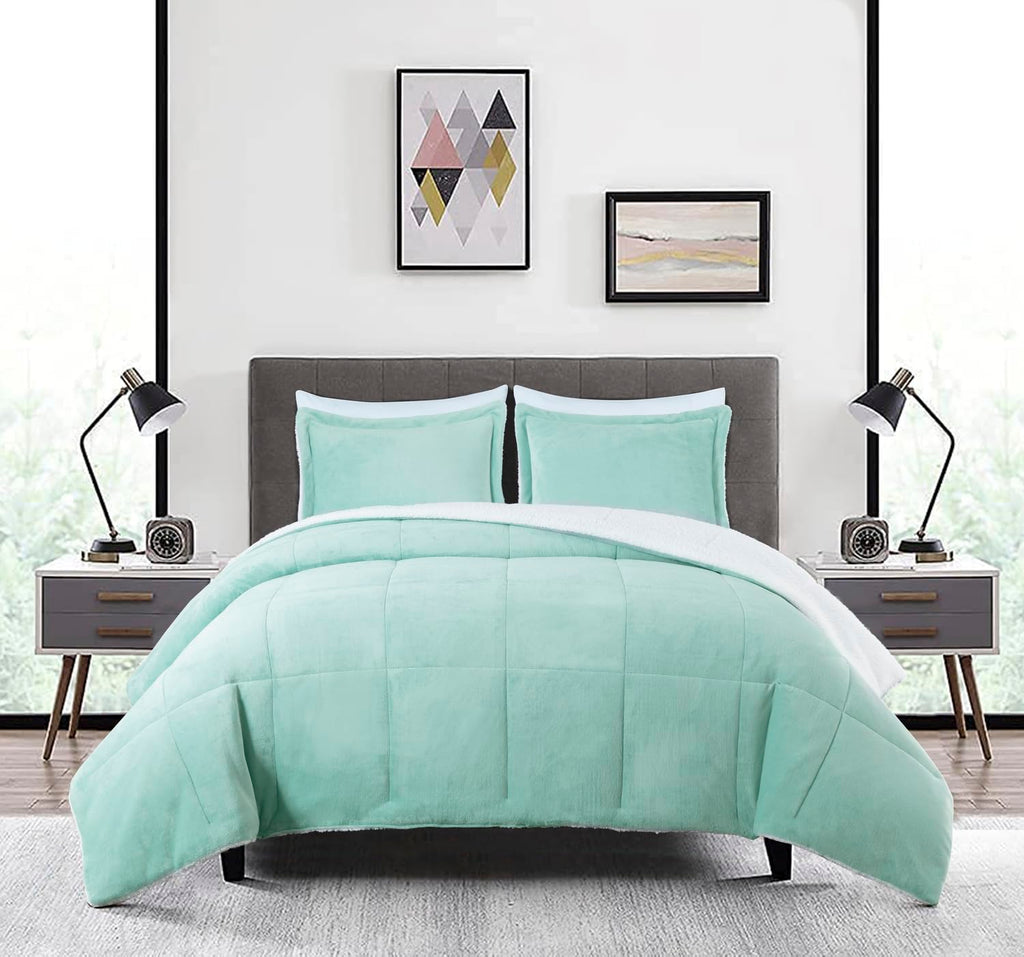 Aqua Reversible Sherpa Comforter Set – King Size